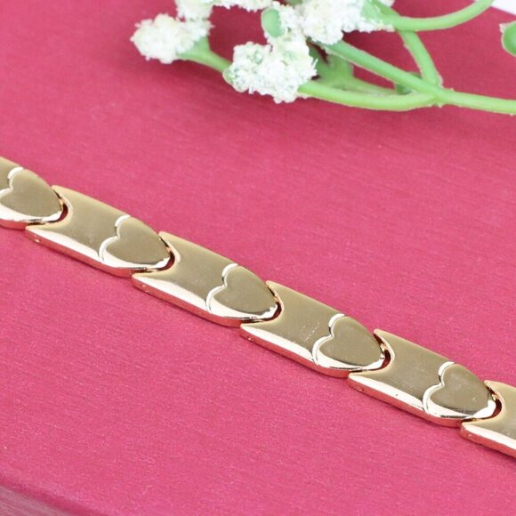 "Elegant Rose Gold Heart Link Bracelet in Glossy Finish, XPBL1124 - Picture 10 of 11